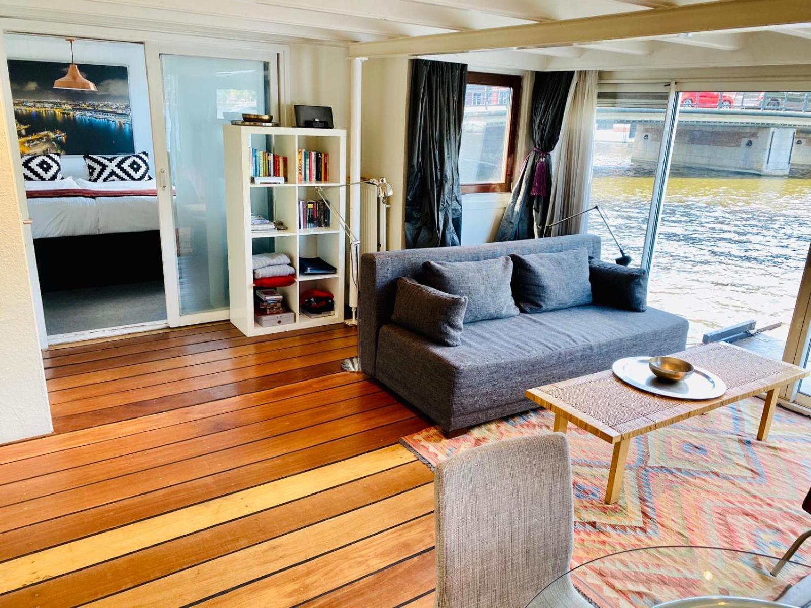 Rembrandt Square Boat Hotel Амстердам Екстериор снимка